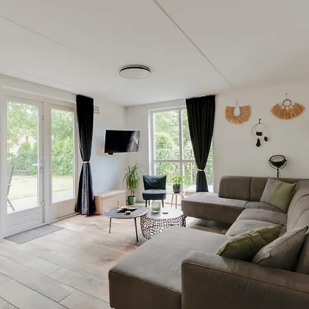 Holiday home Het Huys Mooi Luxe En Laadpaal